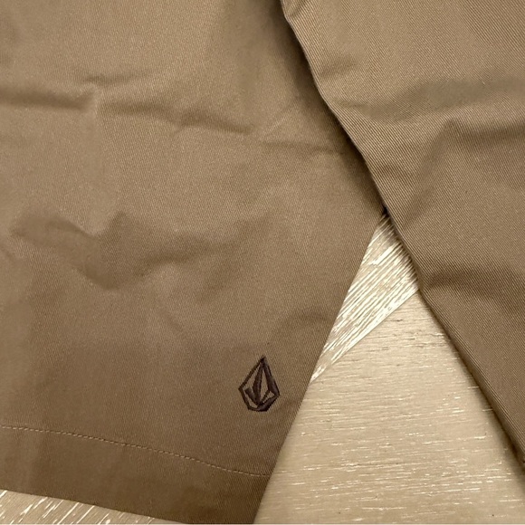 Volcom Tan Flat Front Shorts Modern Straight Chinos Back to School - Picture 6 of 7